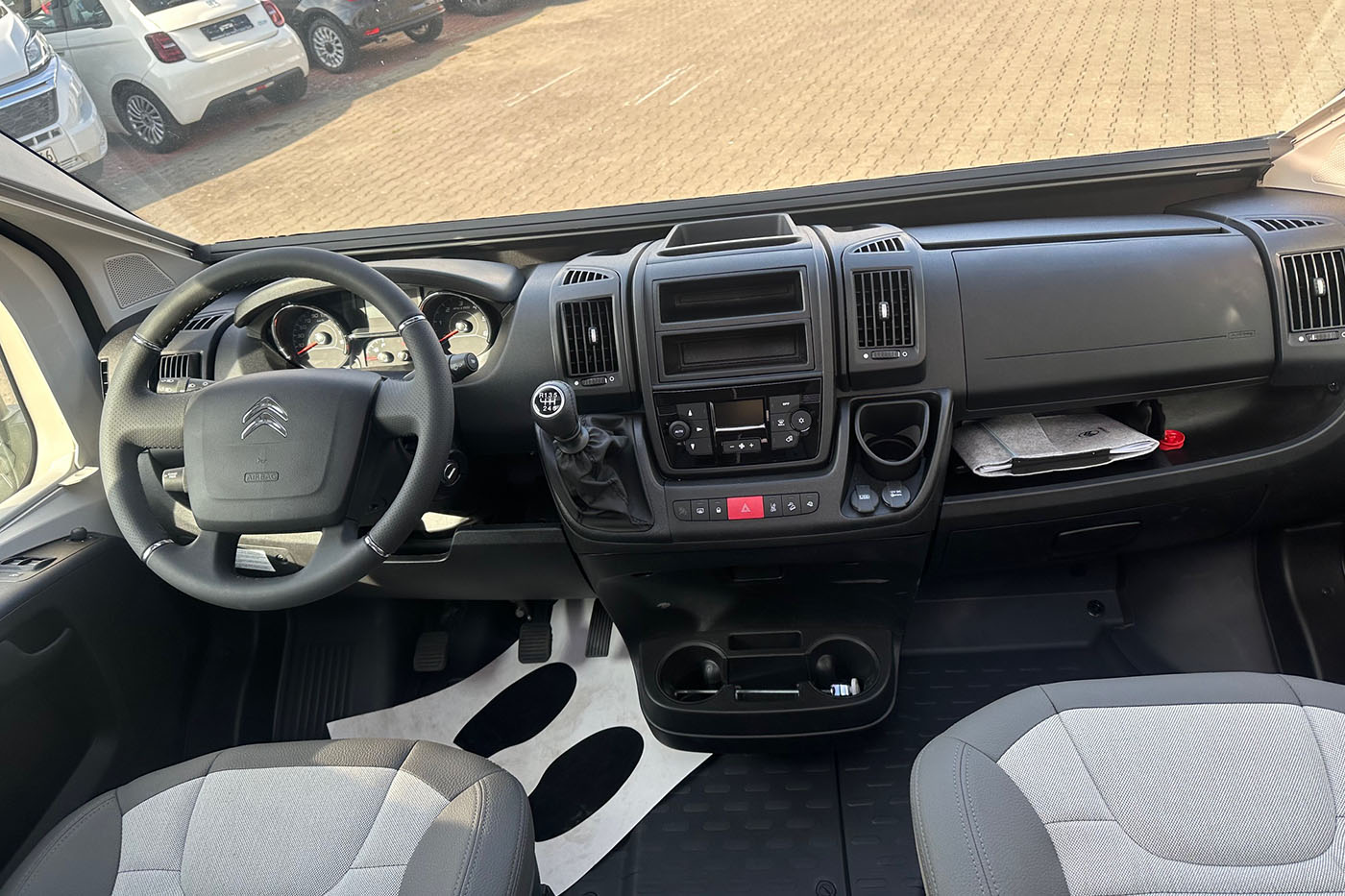 Cockpit Adria Twin Supreme 640 SGX