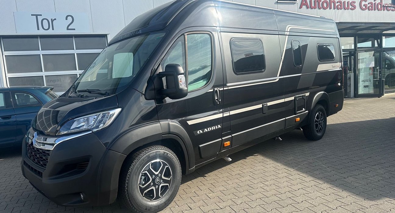 Adria Twin Supreme 640 SGX Adria Twin Supreme 640 SGX